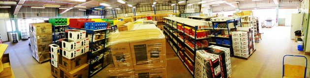 PrimaNet online szakáruház - E-kereskedelmi raktár